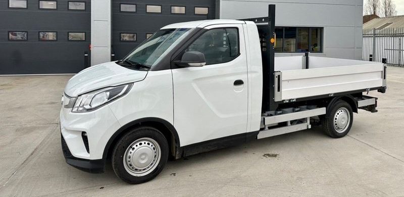 Fully Electric Maxus eDeliver 3 LWB Tipper (White) 2023 52.5kWh For ...